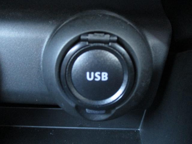 スイフト スポーツ　ＺＣ３３Ｓ　ＦＦ　６ＡＴ　衝突被害軽減ブレーキ　全方位モニター　ナビ　プッシュスタート　シートヒーター　オートエアコン　衝突被害軽減システム　横滑り防止機能　衝突安全ボディ　盗難防止システム（27枚目）