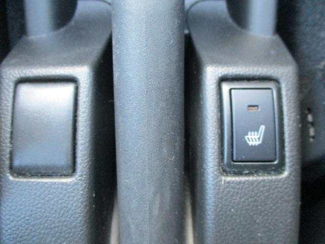 スイフト スポーツ　ＺＣ３３Ｓ　ＦＦ　６ＡＴ　衝突被害軽減ブレーキ　全方位モニター　ナビ　プッシュスタート　シートヒーター　オートエアコン　衝突被害軽減システム　横滑り防止機能　衝突安全ボディ　盗難防止システム（30枚目）