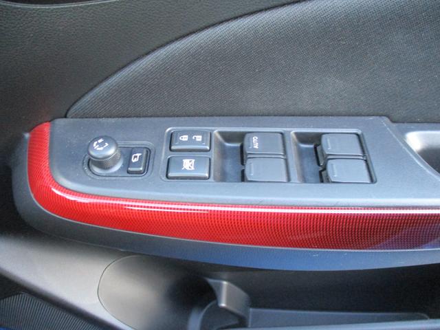 スイフト スポーツ　ＺＣ３３Ｓ　ＦＦ　６ＡＴ　衝突被害軽減ブレーキ　全方位モニター　ナビ　プッシュスタート　シートヒーター　オートエアコン　衝突被害軽減システム　横滑り防止機能　衝突安全ボディ　盗難防止システム（37枚目）