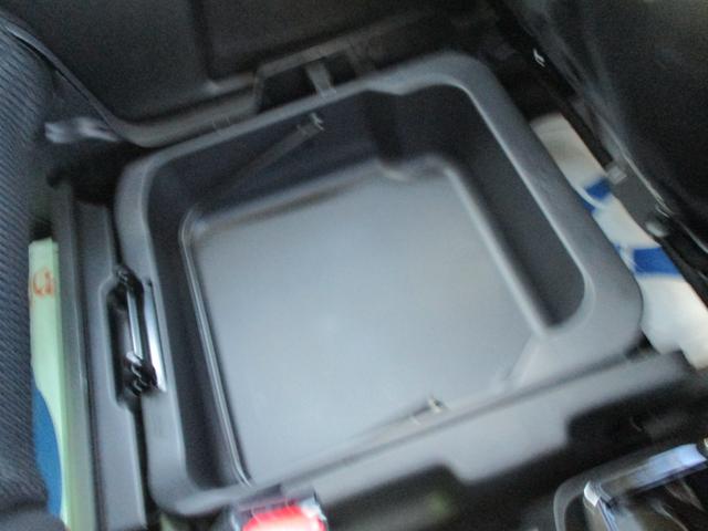 ハスラー ＨＹＢＲＩＤ　Ｘ　３型　４ＷＤ　ＣＶＴ　衝突被害軽減ブレーキ　オートライト　プッシュスタート　シートヒーター　オートエアコン　スズキセーフティーサポート　４ＷＤ　衝突被害軽減システム　アイドリングストップ　横滑り防止機能　衝突安全ボディ　盗難防止システム（42枚目）