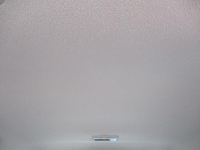 ソリオバンディット バンディット　ＨＹＢＲＩＤ　ＭＶ　２型　４ＷＤ　ＣＶＴ　オートライト　スライドドア　プッシュスタート　シートヒーター　オートエアコン　スズキセーフティーサポート　４ＷＤ　衝突被害軽減システム　アイドリングストップ　横滑り防止機能　衝突安全ボディ（14枚目）