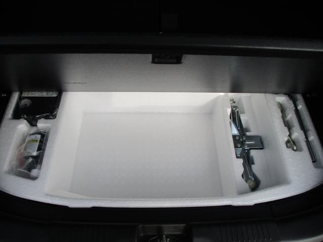 ソリオバンディット バンディット　ＨＹＢＲＩＤ　ＭＶ　２型　４ＷＤ　ＣＶＴ　オートライト　スライドドア　プッシュスタート　シートヒーター　オートエアコン　スズキセーフティーサポート　４ＷＤ　衝突被害軽減システム　アイドリングストップ　横滑り防止機能　衝突安全ボディ（16枚目）