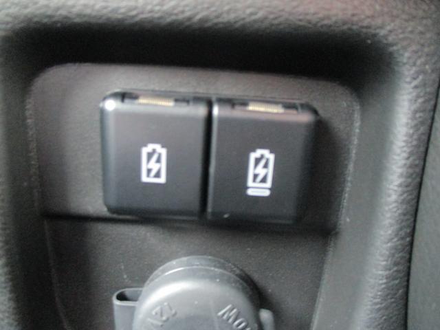 ソリオバンディット バンディット　ＨＹＢＲＩＤ　ＭＶ　２型　４ＷＤ　ＣＶＴ　オートライト　スライドドア　プッシュスタート　シートヒーター　オートエアコン　スズキセーフティーサポート　４ＷＤ　衝突被害軽減システム　アイドリングストップ　横滑り防止機能　衝突安全ボディ（29枚目）