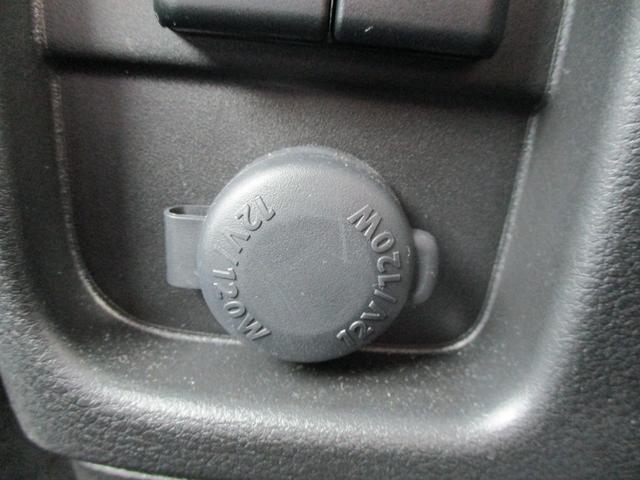 ソリオバンディット バンディット　ＨＹＢＲＩＤ　ＭＶ　２型　４ＷＤ　ＣＶＴ　オートライト　スライドドア　プッシュスタート　シートヒーター　オートエアコン　スズキセーフティーサポート　４ＷＤ　衝突被害軽減システム　アイドリングストップ　横滑り防止機能　衝突安全ボディ（30枚目）