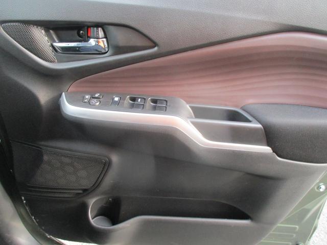 ソリオバンディット バンディット　ＨＹＢＲＩＤ　ＭＶ　２型　４ＷＤ　ＣＶＴ　オートライト　スライドドア　プッシュスタート　シートヒーター　オートエアコン　スズキセーフティーサポート　４ＷＤ　衝突被害軽減システム　アイドリングストップ　横滑り防止機能　衝突安全ボディ（42枚目）