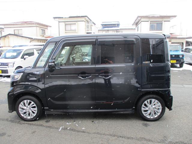 スペーシアカスタム カスタム HYBRID GS 2型 4WD CVT スライドドア プッシュスタート シートヒーター オートエアコン 衝突被害軽減システム アイドリングストップ 横滑り防止機能 衝突安全ボディ 盗難防止システム CDプレイヤー ETC(66枚目)