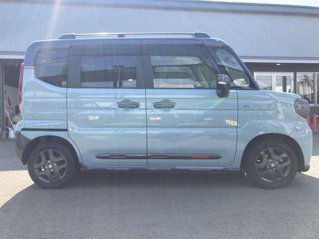 スペーシアギア ハイブリッドＸＺ　４ＷＤ　全方位モニタ付メモリーナビ（フルセグ／Ｂｌｕｅｔｏｏｔｈ）両側パワースライドドア　スマートキー　アダプティブクルーズコントロール　車線逸脱警報　衝突軽減ブレーキ　ハンドルヒーター純正アルミ（13枚目）