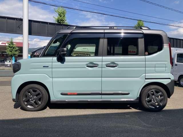 スペーシアギア ハイブリッドＸＺ　４ＷＤ　全方位モニタ付メモリーナビ（フルセグ／Ｂｌｕｅｔｏｏｔｈ）両側パワースライドドア　スマートキー　アダプティブクルーズコントロール　車線逸脱警報　衝突軽減ブレーキ　ハンドルヒーター純正アルミ（14枚目）