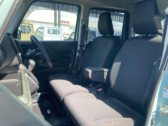 スペーシアギア ハイブリッドＸＺ　４ＷＤ　全方位モニタ付メモリーナビ（フルセグ／Ｂｌｕｅｔｏｏｔｈ）両側パワースライドドア　スマートキー　アダプティブクルーズコントロール　車線逸脱警報　衝突軽減ブレーキ　ハンドルヒーター純正アルミ（43枚目）