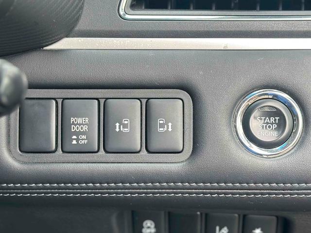 デリカＤ：５ Ｇ　パワーパッケージ　４ＷＤ　月割り自税込み　マッドクロスアルミ　ＢＦグッドリッチ　ブラックグリル　ドライブレコーダー　全周囲カメラ　ナビ　ＴＶ　オートクルーズコントロール　レーンアシスト　両側電動スライドドア（18枚目）