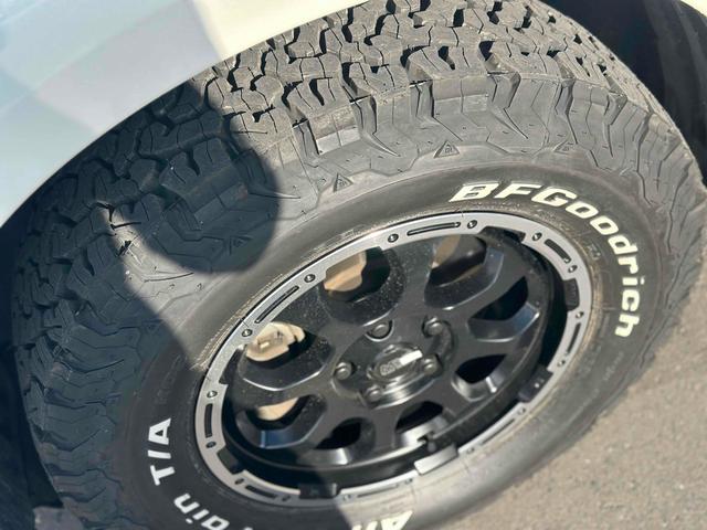デリカＤ：５ Ｇ　パワーパッケージ　４ＷＤ　月割り自税込み　マッドクロスアルミ　ＢＦグッドリッチ　ブラックグリル　ドライブレコーダー　全周囲カメラ　ナビ　ＴＶ　オートクルーズコントロール　レーンアシスト　両側電動スライドドア（29枚目）
