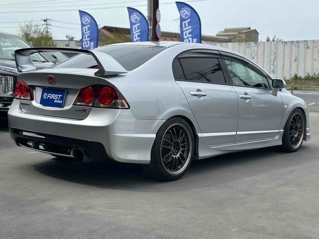 シビック タイプＲ　無限エアロ　Ｊ’ＳＥＣＵ　ＧｒｕｐｐｅＭエアクリインテーク　社外中間リアマフラー　ワークスベルクイックリリース　モモステ　スポーツ触媒　車高調　ＲＡＹＳ、ＲＥ３０　リフレッシュ塗装済み　６ＭＴ（23枚目）