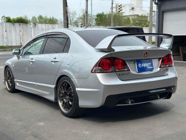 シビック タイプＲ　無限エアロ　Ｊ’ＳＥＣＵ　ＧｒｕｐｐｅＭエアクリインテーク　社外中間リアマフラー　ワークスベルクイックリリース　モモステ　スポーツ触媒　車高調　ＲＡＹＳ、ＲＥ３０　リフレッシュ塗装済み　６ＭＴ（58枚目）
