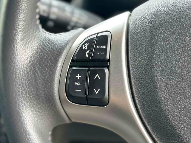 スペーシアカスタム ＸＳリミテッド　４ＷＤ　両側電動スライドドア　ＴＶ　衝突被害軽減システム　ＨＩＤ　スマートキー　アイドリングストップ　シートヒーター　ベンチシート　ＣＶＴ　盗難防止システム　ＡＢＳ　ＥＳＣ　ＣＤ　ＤＶＤ再生　ＵＳＢ（12枚目）
