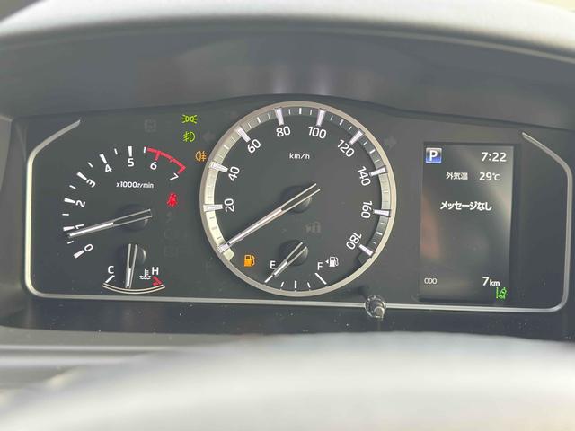 ハイエースワゴン ＧＬ　登録済未使用車　近隣のお客様に販売させて頂いております　４ＷＤ　寒冷地仕様　デジタルインナーミラー　電動スライドドア　パノラミックビューモニター　ＬＥＤヘッドランプ　モデリスタインテリアパネルセット（6枚目）