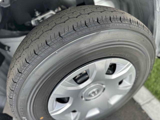 ハイエースワゴン ＧＬ　登録済未使用車　近隣のお客様に販売させて頂いております　４ＷＤ　寒冷地仕様　デジタルインナーミラー　電動スライドドア　パノラミックビューモニター　ＬＥＤヘッドランプ　モデリスタインテリアパネルセット（32枚目）