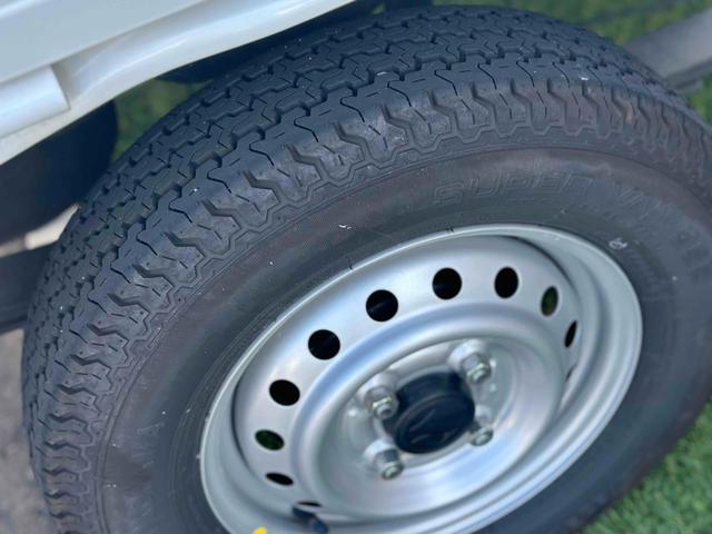 キャリイトラック ＫＣエアコン・パワステ　４ＷＤ　ミラー型ドラレコ　ディスプレイオーディオ　エアコン　パワーステアリング　ＭＴ　衝突被害軽減システム　レーンアシスト　ドライブレコーダー　オートライト　ＥＳＣ（37枚目）