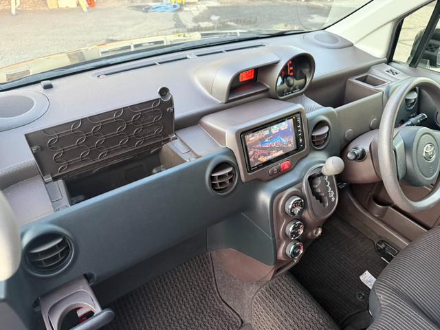 ポルテ Ｙ　社外エンジンスターター　社外ナビ　フルセグＴＶ　ＥＴＣ　片側電動スライドドア（7枚目）