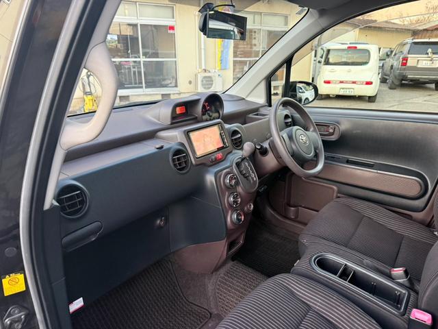 ポルテ Ｙ　社外エンジンスターター　社外ナビ　フルセグＴＶ　ＥＴＣ　片側電動スライドドア（14枚目）