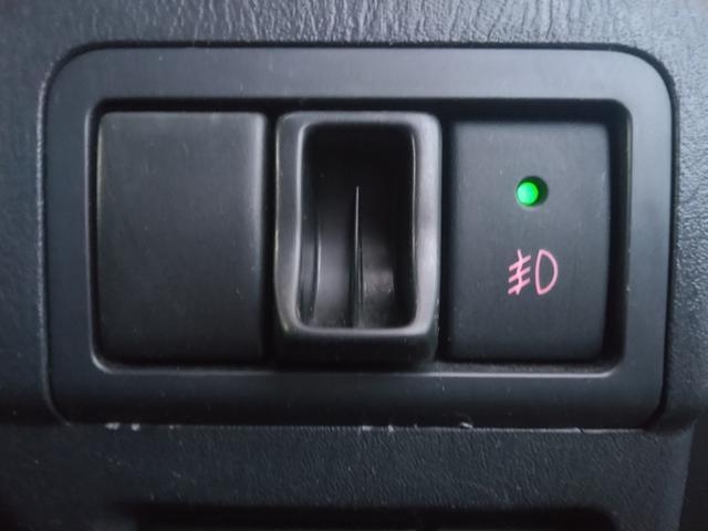 ジムニー ワイルドウインド　４ＷＤ　キーレスエントリー　電動格納ミラー　シートヒーター　ＡＴ　ＡＢＳ　ＣＤ　ルーフレール　アルミホイール　衝突安全ボディ　エアコン（14枚目）