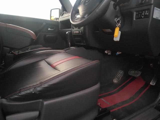 ジムニー ワイルドウインド　４ＷＤ　キーレスエントリー　電動格納ミラー　シートヒーター　ＡＴ　ＡＢＳ　ＣＤ　ルーフレール　アルミホイール　衝突安全ボディ　エアコン（25枚目）