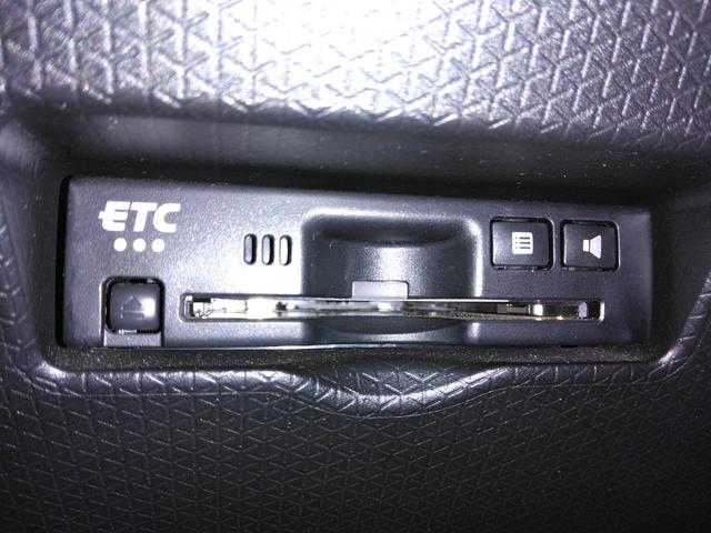 タント カスタムＲＳ　４ＷＤ　ドライブレコーダー　ＥＴＣ　バックカメラ　両側電動スライドドア　ナビ　ＴＶ　クリアランスソナー　オートクルーズコントロール　レーンアシスト　衝突被害軽減システム　オートライト（3枚目）
