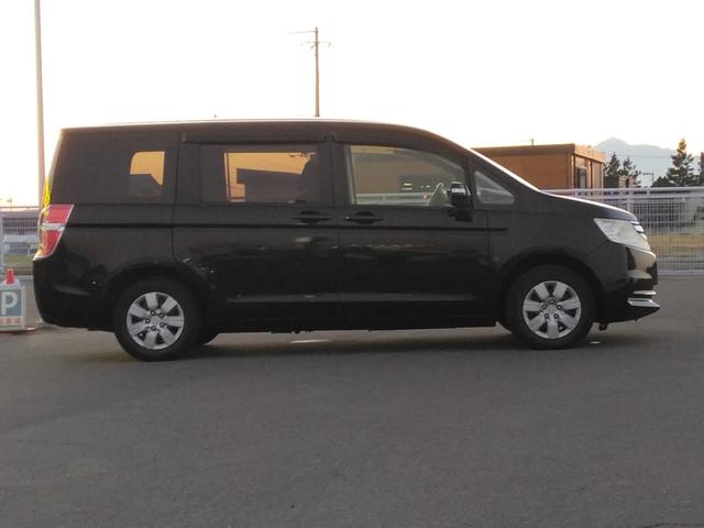 ステップワゴン Ｇ　Ｅセレクション　４ＷＤ　ＥＴＣ　ナビ　ＴＶ　両側電動スライドドア　スマートキー　アイドリングストップ　電動格納ミラー　後席モニター　３列シート　ＣＶＴ　ＣＤ　ＤＶＤ再生　ＵＳＢ　Ｂｌｕｅｔｏｏｔｈ　盗難防止システム（19枚目）