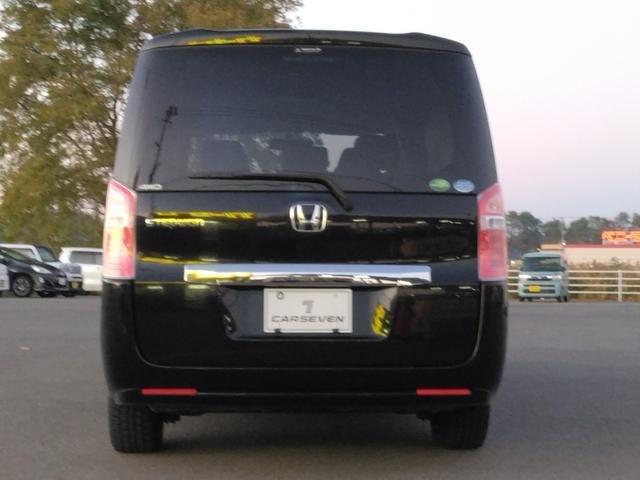 ステップワゴン Ｇ　Ｅセレクション　４ＷＤ　ＥＴＣ　ナビ　ＴＶ　両側電動スライドドア　スマートキー　アイドリングストップ　電動格納ミラー　後席モニター　３列シート　ＣＶＴ　ＣＤ　ＤＶＤ再生　ＵＳＢ　Ｂｌｕｅｔｏｏｔｈ　盗難防止システム（21枚目）