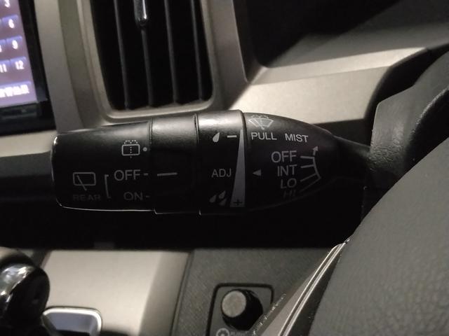 ステップワゴン Ｇ　Ｅセレクション　４ＷＤ　ＥＴＣ　ナビ　ＴＶ　両側電動スライドドア　スマートキー　アイドリングストップ　電動格納ミラー　後席モニター　３列シート　ＣＶＴ　ＣＤ　ＤＶＤ再生　ＵＳＢ　Ｂｌｕｅｔｏｏｔｈ　盗難防止システム（27枚目）