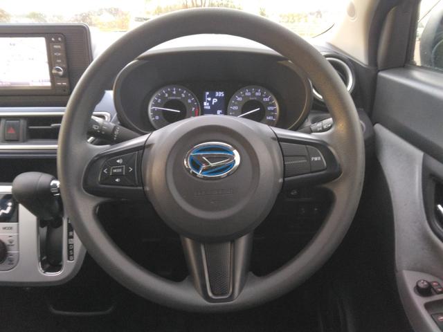 ハンドルの状態が悪いと運転に集中できませんよね。こちらの車、お気軽にお問い合わせください。