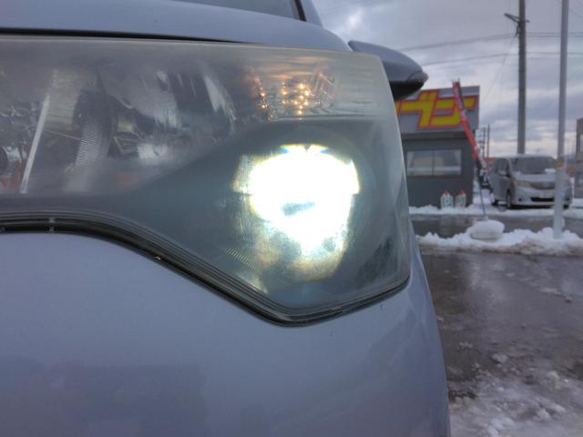 スペイド F 4WD ETC バックカメラ ナビ TV 電動スライドドア オートライト スマートキー 電動格納ミラー ウォークスルー CVT Bluetooth 衝突安全ボディ ABS エアコン パワーステアリング(28枚目)