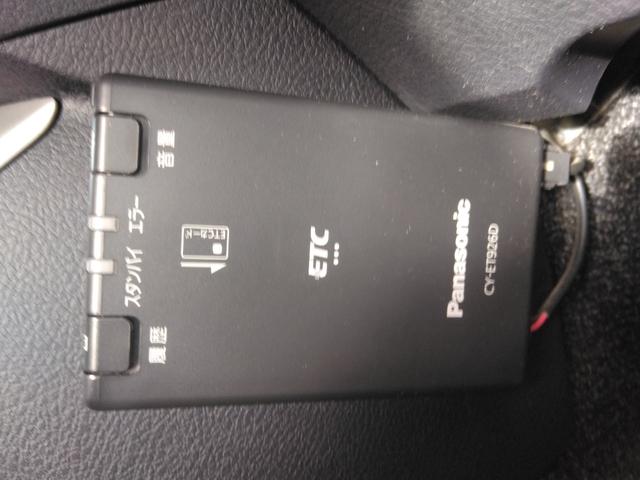 カローラフィールダー １．５Ｇ　４ＷＤ　ＥＴＣ　キーレスエントリー　電動格納ミラー　ＣＶＴ　衝突安全ボディ　ＡＢＳ　ＥＳＣ　ＣＤ　エアコン　パワーステアリング　パワーウィンドウ（3枚目）