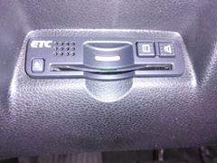 高速走行もスムーズにお支払いが可能な【ＥＴＣ】ご納車までにセットアップを行い、ご納車時にはご利用いただけるようにいたします。 6