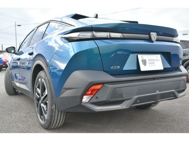 ４０８ アリュール　ＥＴＣ　ワイヤレススマートフォンチャージャー　ＬＥＤヘッドライト　オートマチックハイビーム　レーンキープアシスト　スマートキー　盗難防止システム　ワンオーナー車　禁煙車（4枚目）