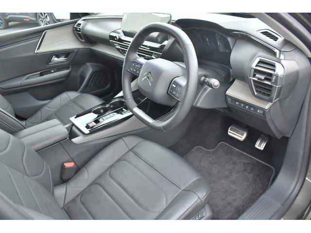 Ｃ５ Ｘ シャインパック　プラグインハイブリッド　弊社試乗車　ワイヤレススマートフォンチャージャー　サンルーフ　ツートーンレザーシート　ＬＥＤヘッドライト　シートヒーター　ステアリングヒーター　スマートキー　禁煙車（8枚目）