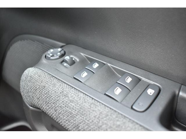Ｃ３ エアクロス オリジンズ　特別仕様車　ＥＴＣ　ドライブレコーダー　ワイヤレススマートフォンチャージャー　オートマチックハイビーム　盗難防止システム　アイドリングストップ　ワンオーナー車　禁煙車（16枚目）