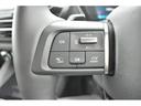 シャインパック　プラグインハイブリッド　弊社試乗車　ワイヤレススマートフォンチャージャー　サンルーフ　ツートーンレザーシート　ＬＥＤヘッドライト　シートヒーター　ステアリングヒーター　スマートキー　禁煙車（13枚目）