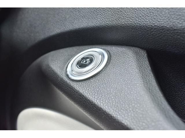 ５００ｅ オープン　弊社試乗車　ＥＴＣ２．０　純正ナビ　ワイヤレススマートフォンチャージャー　シートヒーター　ＬＥＤヘッドライト　オートマチックハイビーム　盗難防止システム　レーンキープアシスト（15枚目）