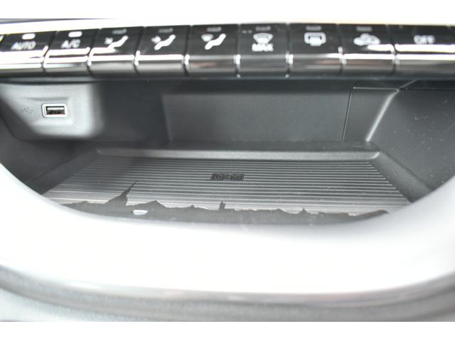 ５００ｅ オープン　弊社試乗車　ＥＴＣ２．０　純正ナビ　ワイヤレススマートフォンチャージャー　シートヒーター　ＬＥＤヘッドライト　オートマチックハイビーム　盗難防止システム　レーンキープアシスト（18枚目）
