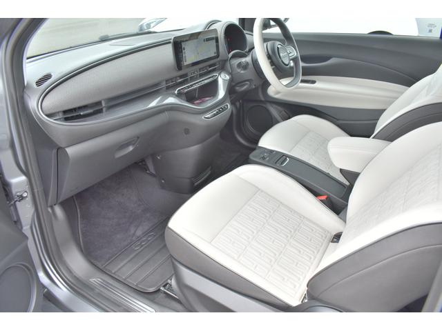 ５００ｅ オープン　弊社試乗車　ＥＴＣ２．０　純正ナビ　ワイヤレススマートフォンチャージャー　シートヒーター　ＬＥＤヘッドライト　オートマチックハイビーム　盗難防止システム　レーンキープアシスト（19枚目）