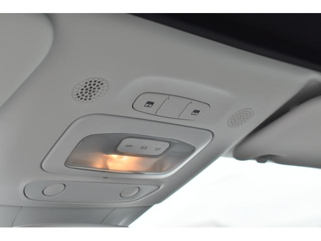 ５００ｅ オープン　弊社試乗車　ＥＴＣ２．０　純正ナビ　ワイヤレススマートフォンチャージャー　シートヒーター　ＬＥＤヘッドライト　オートマチックハイビーム　盗難防止システム　レーンキープアシスト（21枚目）