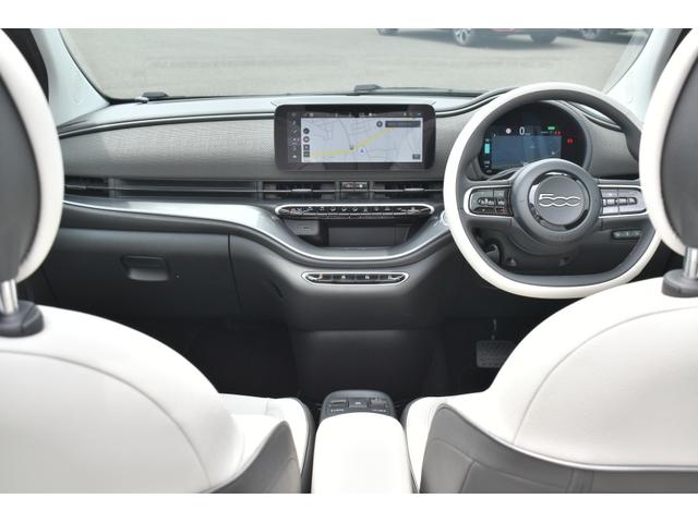 ５００ｅ オープン　弊社試乗車　ＥＴＣ２．０　純正ナビ　ワイヤレススマートフォンチャージャー　シートヒーター　ＬＥＤヘッドライト　オートマチックハイビーム　盗難防止システム　レーンキープアシスト（27枚目）