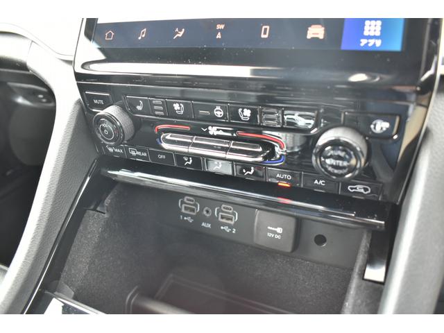 ジープ・グランドチェロキーＬ リミテッド　ＥＴＣ２．０　純正ナビ　フルセグＴＶ　ＬＥＤヘッドライト　シートヒーター　オートマチックハイビーム　パワーシート　アイドリングストップ　盗難防止システム　ワンオーナー車　禁煙車（18枚目）