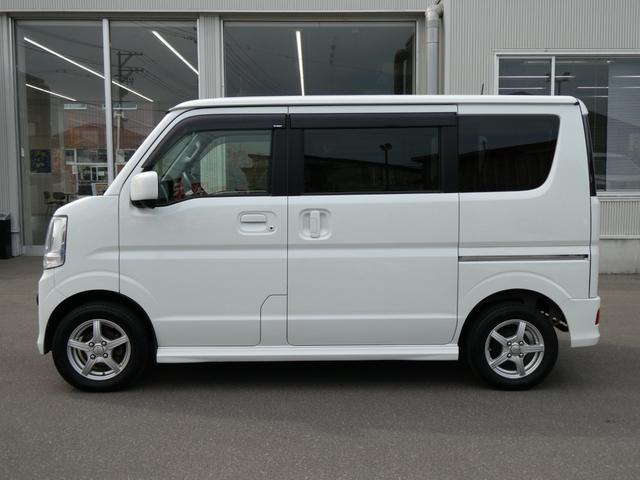 エブリイワゴン ＪＰターボ　４ＷＤ　軽自動車　衝突被害軽減ブレーキ　両側スライドドア　メモリナビ　ＤＶＤ／ＣＤ／ＳＤ　フルセグＴＶ　Ｂｌｕｅｔｏｏｔｈ　バックカメラ　２カメラドラレコ　スマートキー　運転席シートヒーター　横滑り防止装置（5枚目）