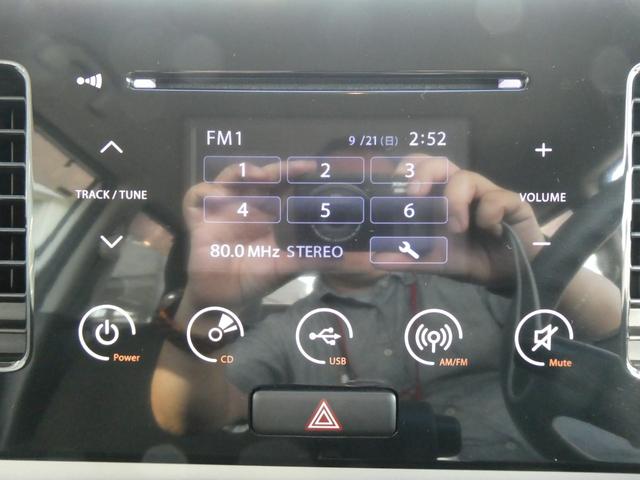 ＭＲワゴン Ｘ　４ＷＤ　軽自動車　純正ＣＤオーディオ　ＵＳＢ　バックカメラ　スマートキー　プッシュスタート　運転席シートヒーター　電動格納ミラー　ミラーヒーターミラーウインカー（14枚目）