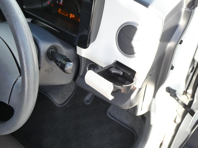 ＭＲワゴン Ｘ　４ＷＤ　軽自動車　純正ＣＤオーディオ　ＵＳＢ　バックカメラ　スマートキー　プッシュスタート　運転席シートヒーター　電動格納ミラー　ミラーヒーターミラーウインカー（19枚目）
