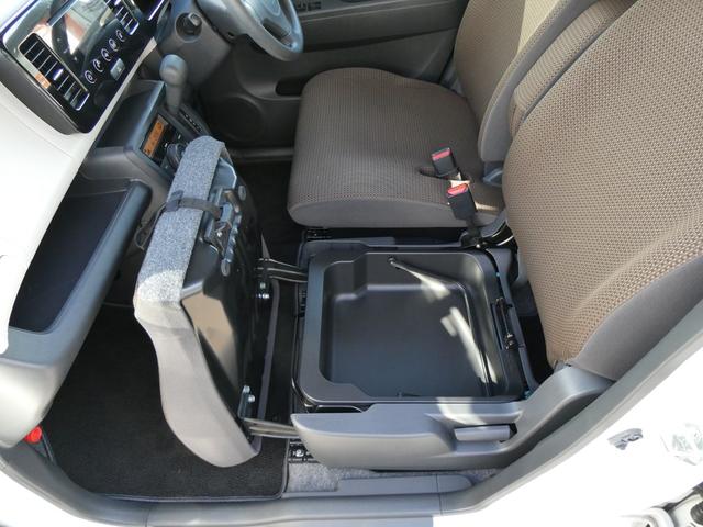 ＭＲワゴン Ｘ　４ＷＤ　軽自動車　純正ＣＤオーディオ　ＵＳＢ　バックカメラ　スマートキー　プッシュスタート　運転席シートヒーター　電動格納ミラー　ミラーヒーターミラーウインカー（21枚目）