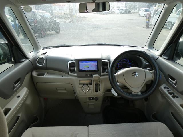 スペーシア Ｇ　４ＷＤ　軽自動車　両側スライドドア　社外メモリナビ　フルセグＴＶ　ＤＶＤ／ＣＤ　スマートキー　プッシュスタート　社外エンジンスターター　運転席シートヒーター　電動格納ミラー　ミラーヒータ　アイドリングストップ（3枚目）