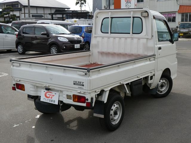 ハイゼットトラック エアコン・パワステスペシャルＶＳ　４ＷＤ　軽トラック　社外ＣＤ／ラジオ　エアコン　パワーステアリング　切替式４ＷＤ　４枚リーフ　作業灯　５速マニュアル（2枚目）