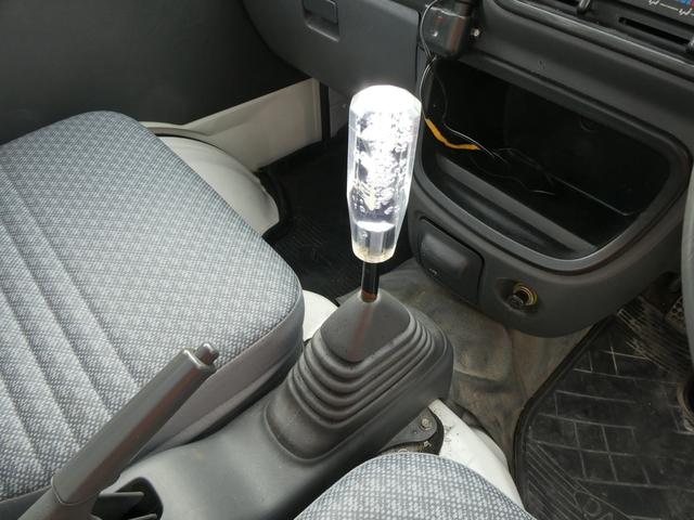 ハイゼットトラック エアコン・パワステスペシャルＶＳ　４ＷＤ　軽トラック　社外ＣＤ／ラジオ　エアコン　パワーステアリング　切替式４ＷＤ　４枚リーフ　作業灯　５速マニュアル（10枚目）